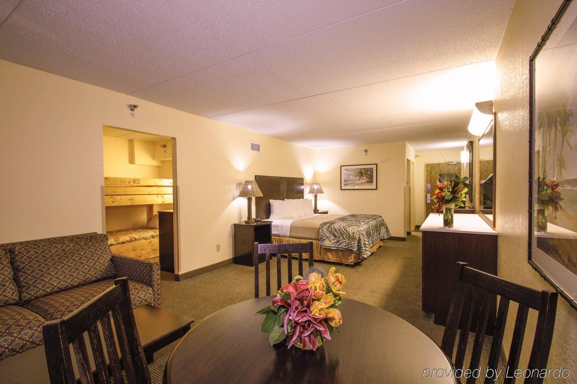 Edgewater Waterpark Hotel Duluth Exterior photo