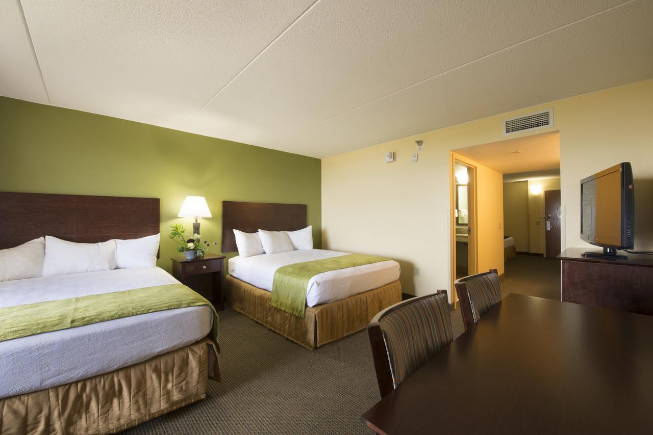 Edgewater Waterpark Hotel Duluth Exterior photo