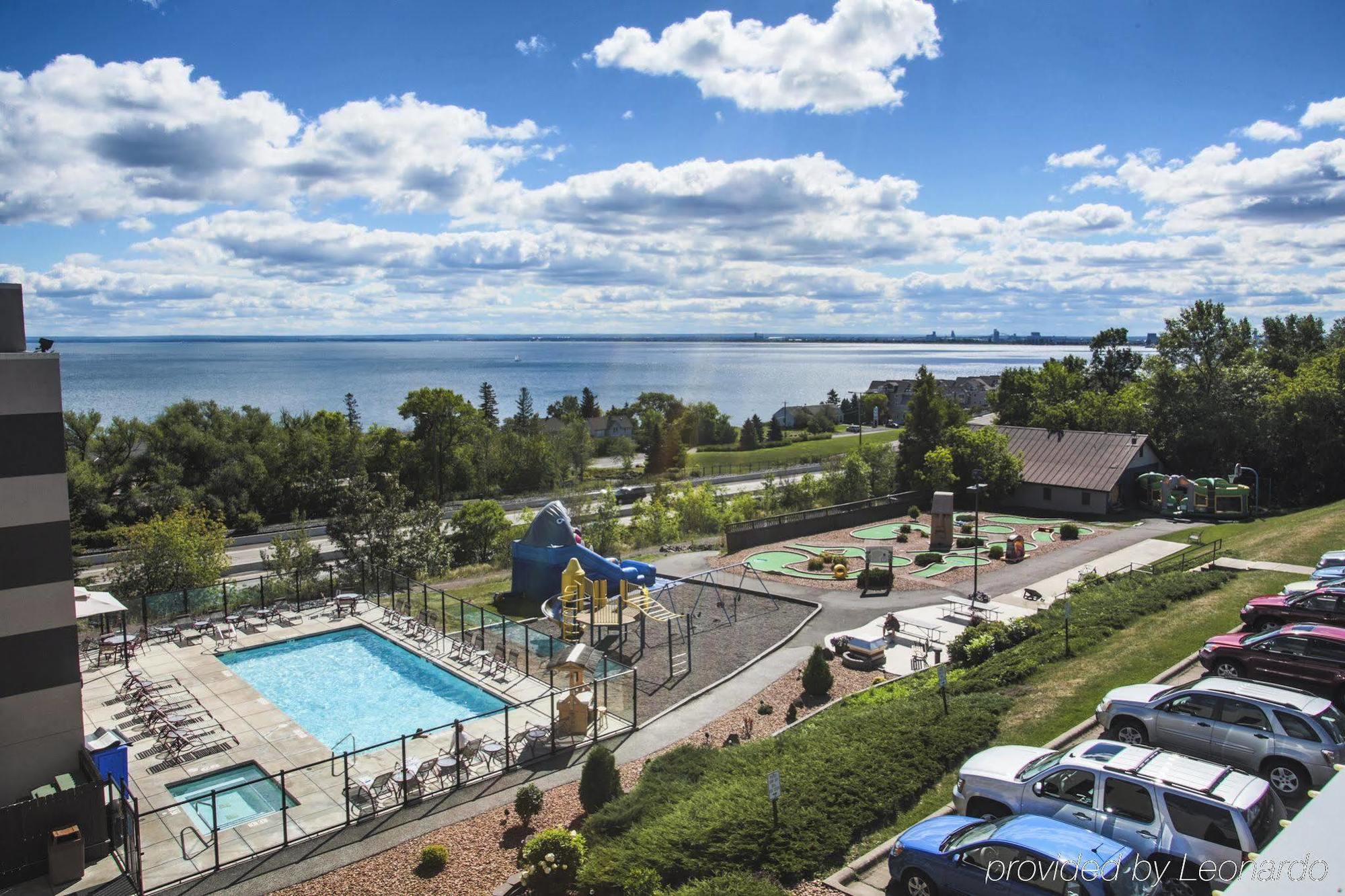 Edgewater Waterpark Hotel Duluth Exterior photo