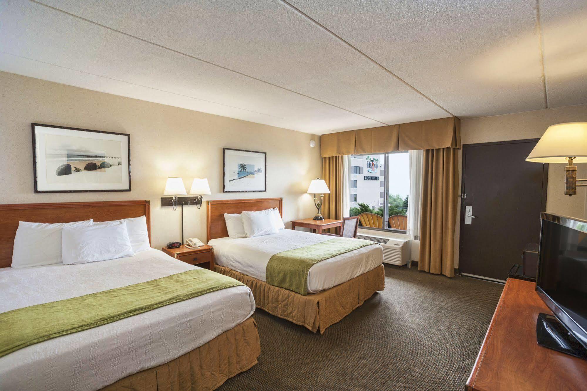 Edgewater Waterpark Hotel Duluth Exterior photo