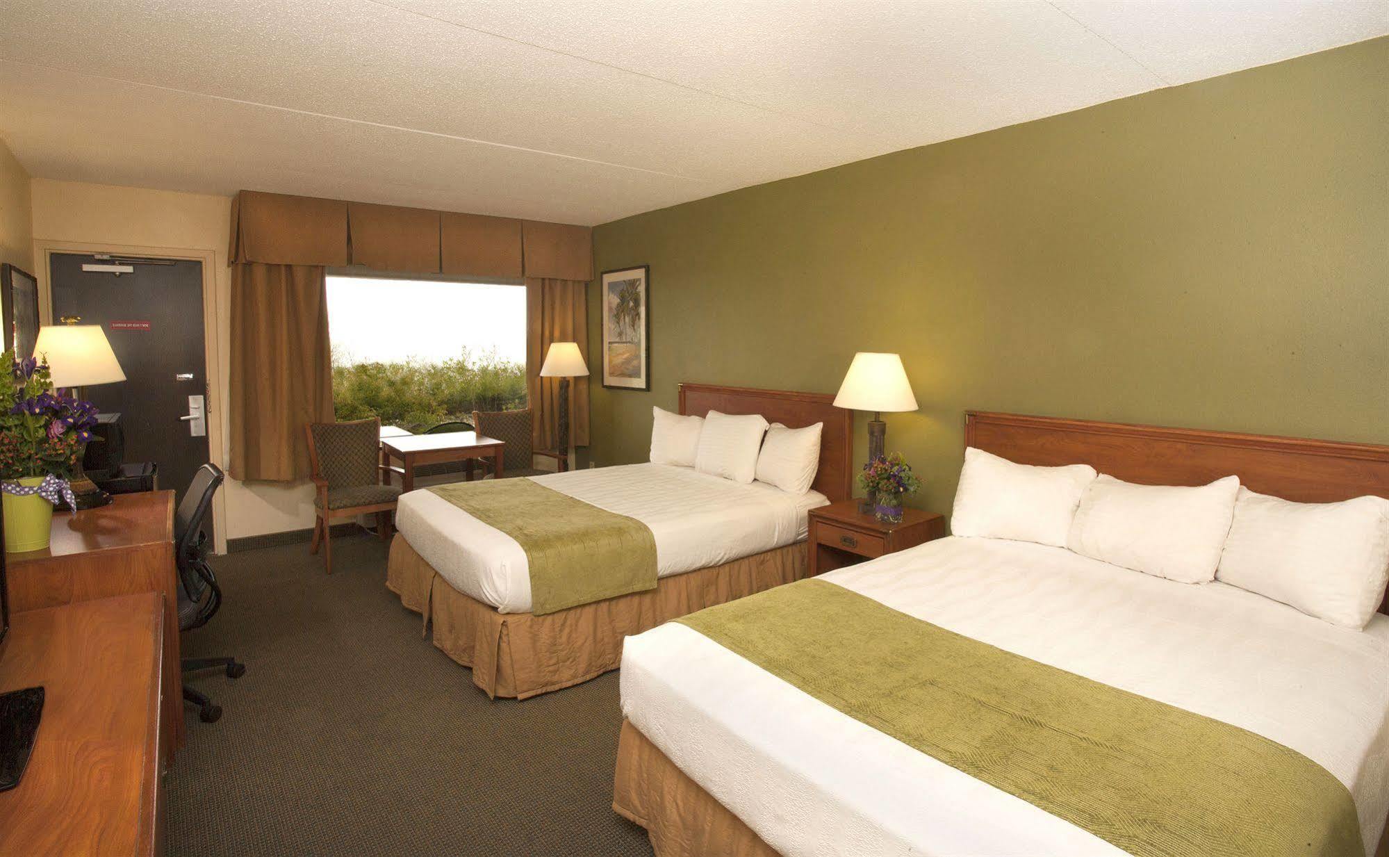 Edgewater Waterpark Hotel Duluth Exterior photo