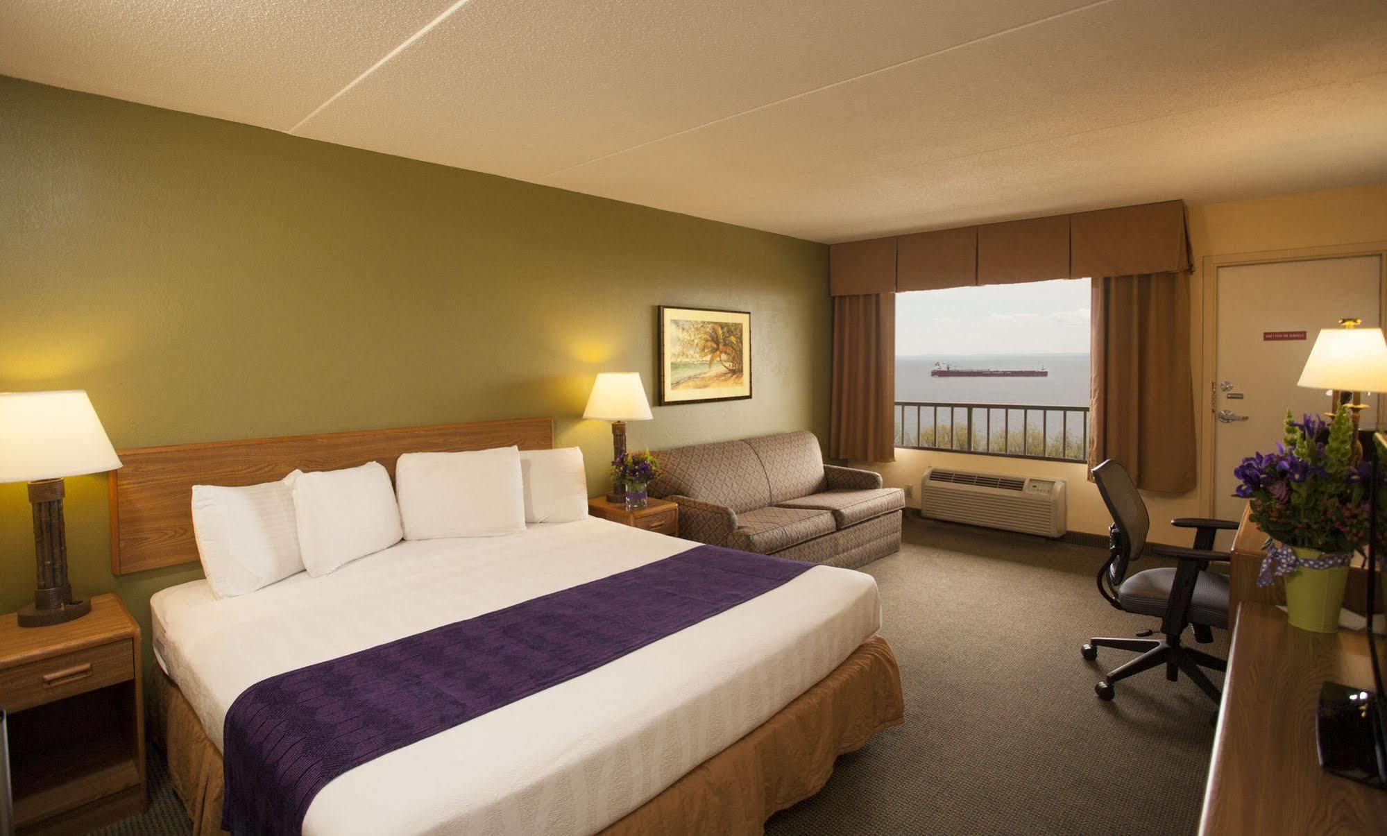 Edgewater Waterpark Hotel Duluth Exterior photo