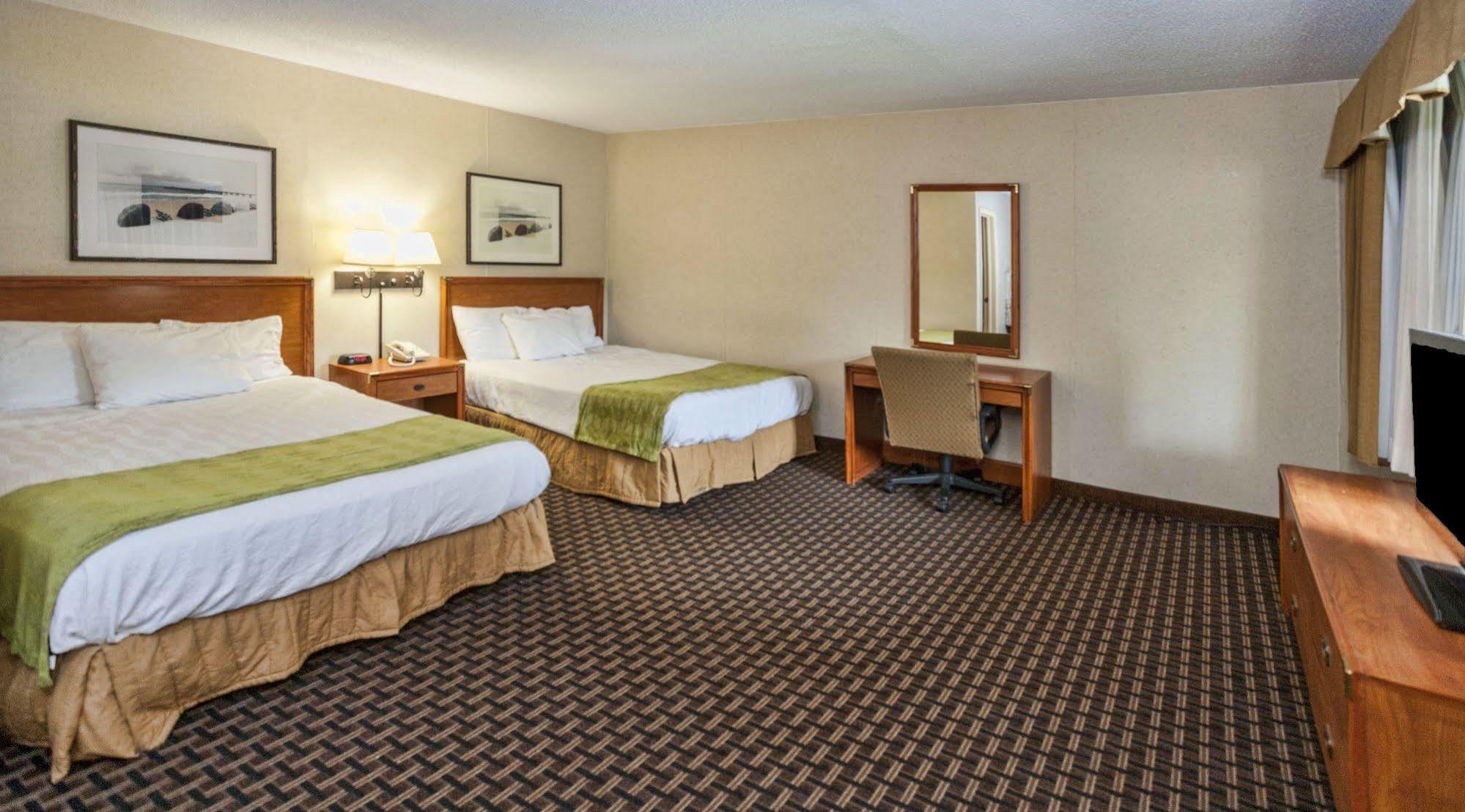 Edgewater Waterpark Hotel Duluth Exterior photo