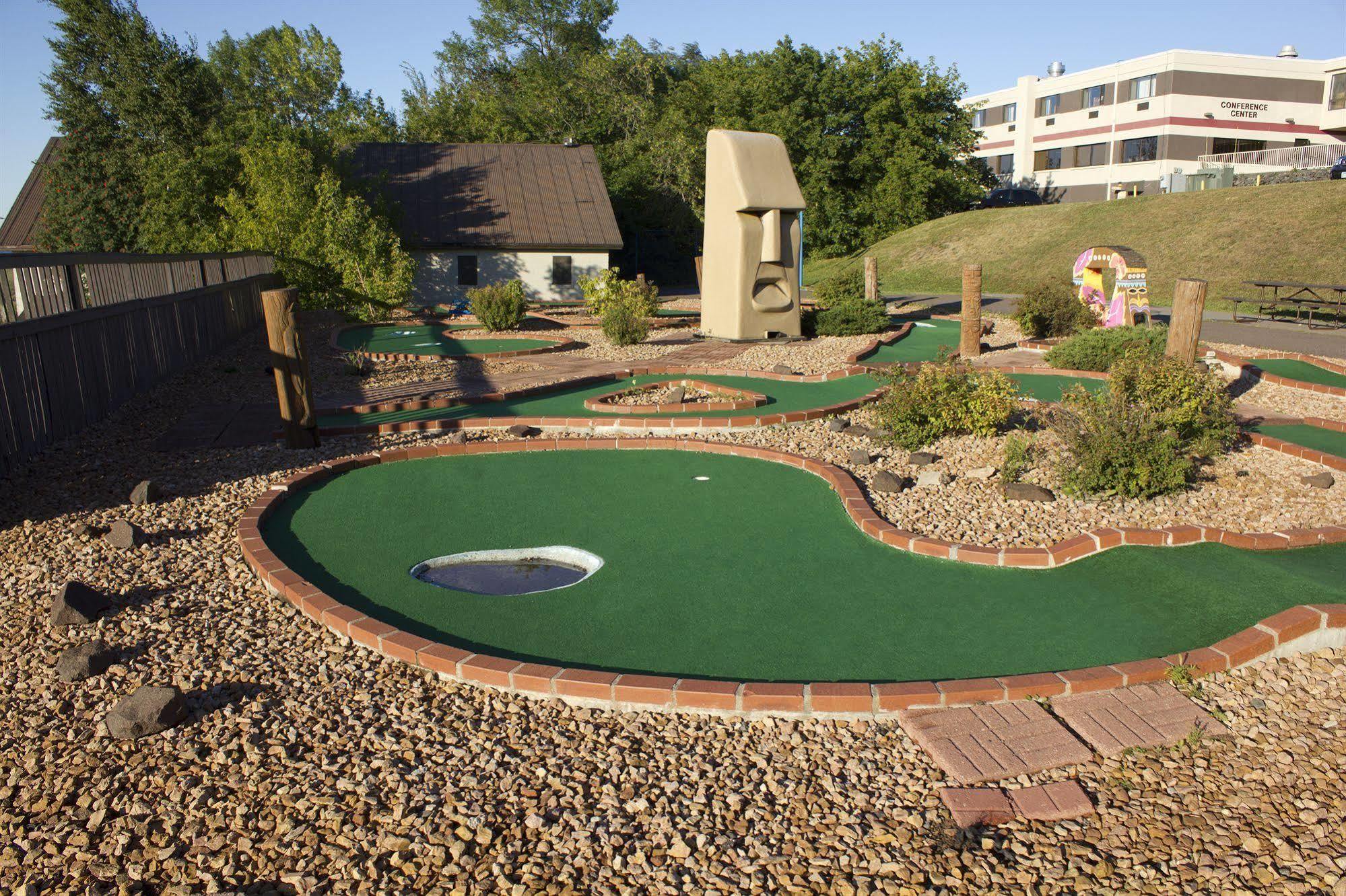 Edgewater Waterpark Hotel Duluth Exterior photo